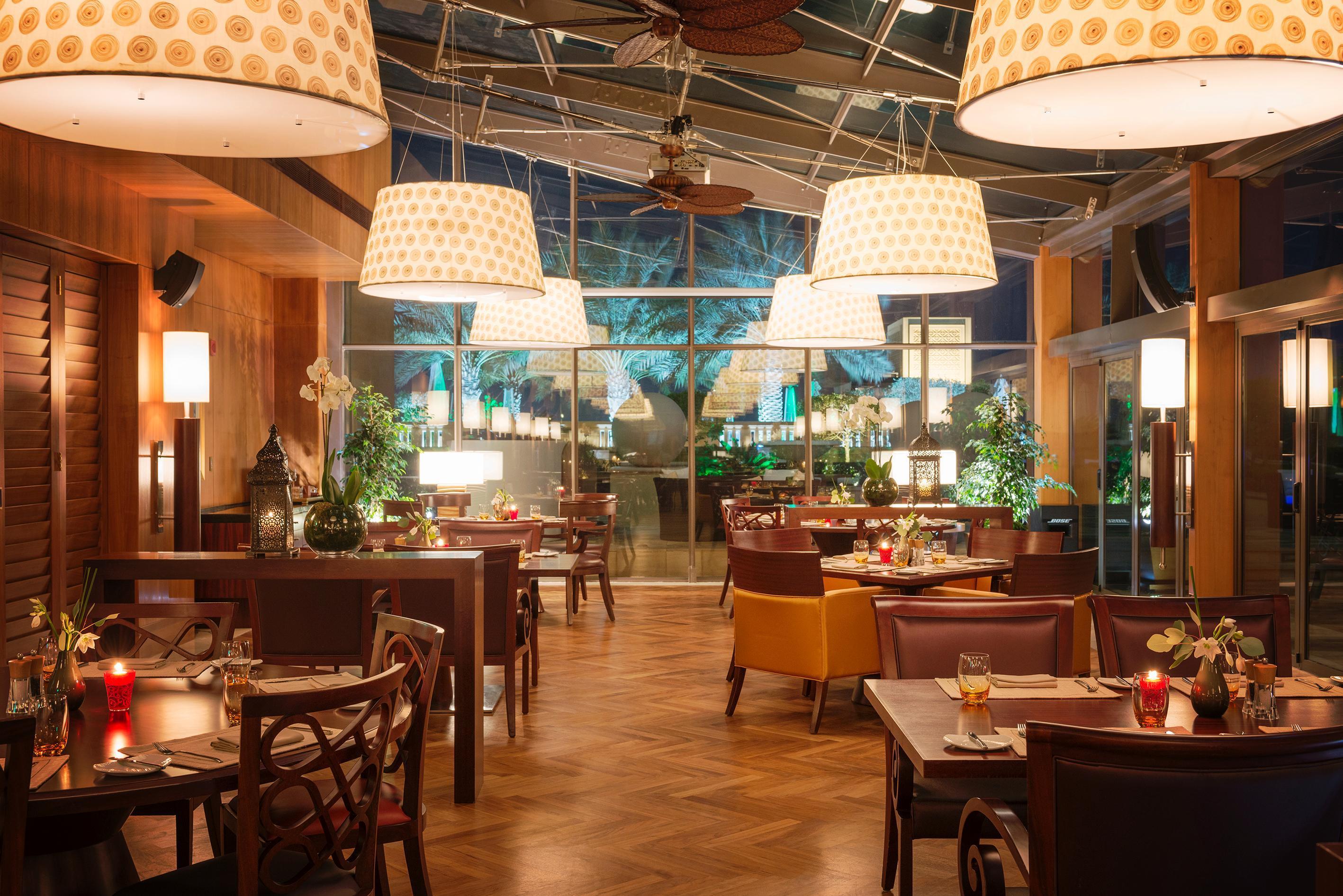 Sofitel Dubai Jumeirah Beach Exterior photo The interior of the restaurant