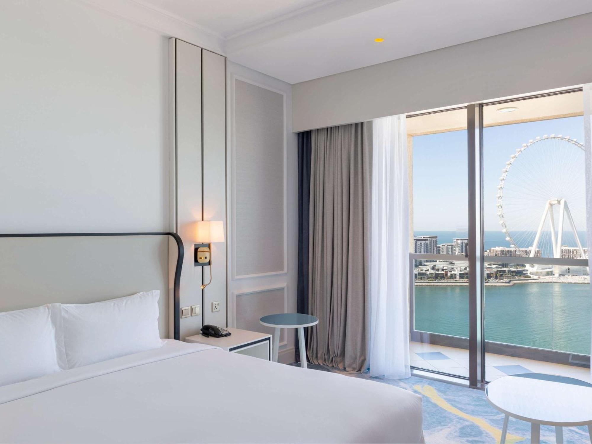 Sofitel Dubai Jumeirah Beach Exterior photo A room at Jumeirah Jumeirah